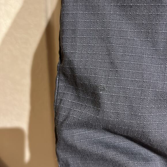 Carhartt Scrub Top - Picture 4 of 9